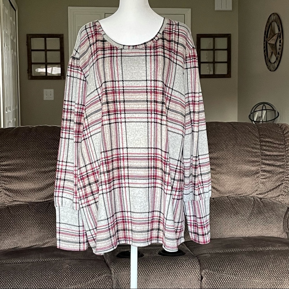 🤗Host Pick🤗Massini Long Sleeve super soft blouse